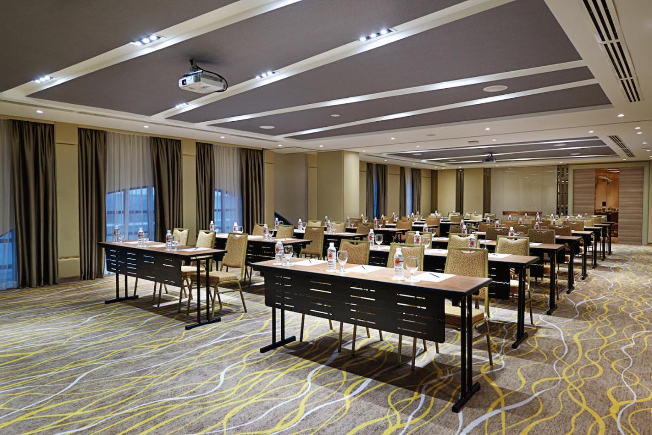 Cosmo Hotel Kuala Lumpur Ngoại thất bức ảnh